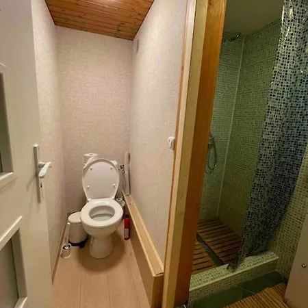 Hotel na wodzie Na Hrote Ostrova Dobrodruzne Byvanie Na Hausbote