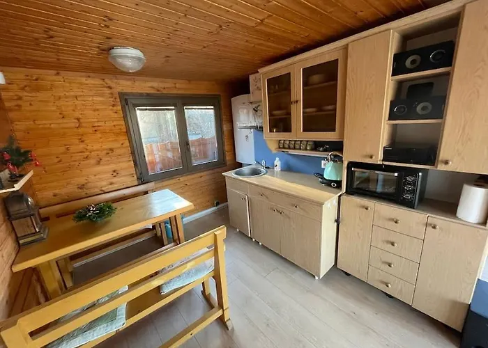 Na Hrote Ostrova Dobrodružné Bývanie Na Hausbóte * Bratislava