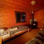 Na Hrote Ostrova Dobrodruzne Byvanie Na Hausbote 船屋 布拉迪斯拉发